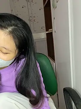  Mon 23 online show from December 5, 2025, 2:31 am