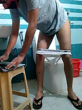 Snapshot of johnysinsr chatting on December 20, 2025, 3:13 am johnysinsr online show from December 20, 2025, 3:13 am