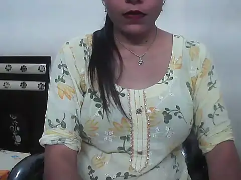 Snapshot of Lalita_thakur chatting on September 14, 2025, 4:06 pm Lalita thakur online show from September 14, 2025, 4:06 pm