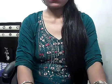 Snapshot of Lalita_thakur chatting on October 4, 2025, 3:32 pm Lalita thakur online show from October 4, 2025, 3:32 pm