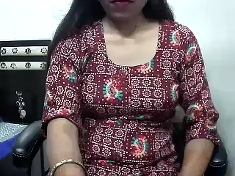 Snapshot of Lalita_thakur chatting on October 9, 2025, 3:32 pm Lalita thakur online show from October 9, 2025, 3:32 pm