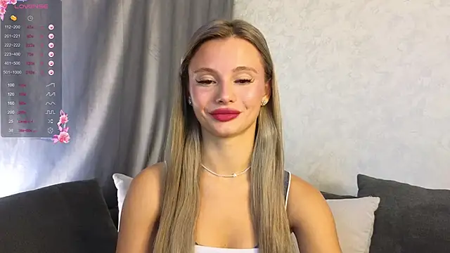 NaughtySeraphine online show from October 24, 2025, 6:10 am