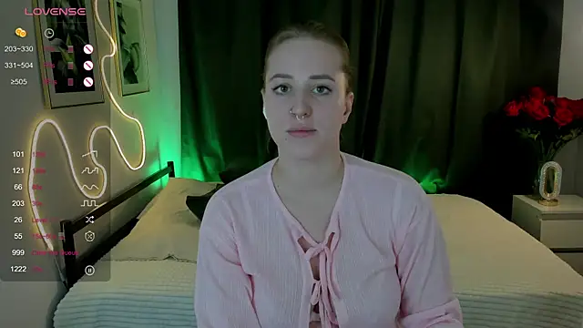 Alice Cire online show from November 22, 2025, 3:00 pm