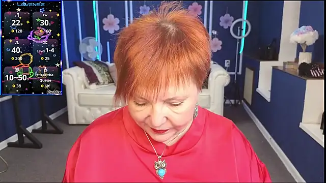 Snapshot of Kira_Kenett chatting on October 1, 2025, 6:19 am Kira Kenett online show from October 1, 2025, 6:19 am