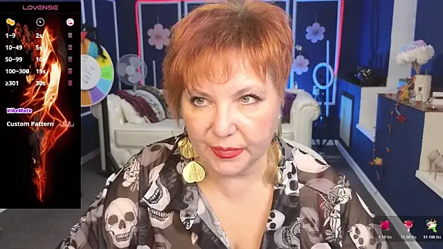 Kira Kenett online show from October 23, 2025, 6:06 pm