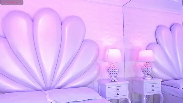 Snapshot of HatsaJones chatting on September 26, 2025, 3:54 am HatsaJones online show from September 26, 2025, 3:54 am