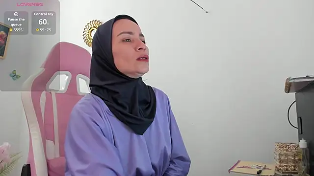 Snapshot of dalila_kemur chatting on November 6, 2025, 8:10 pm dalila kemur online show from November 6, 2025, 8:10 pm