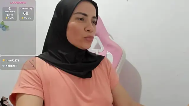 Snapshot of dalila_kemur chatting on December 3, 2025, 11:14 pm dalila kemur online show from December 3, 2025, 11:14 pm