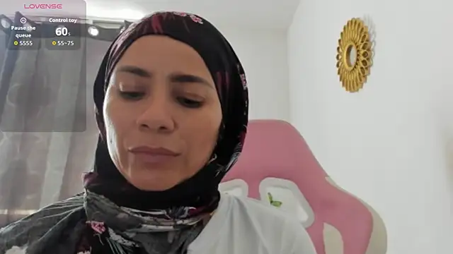 Snapshot of dalila_kemur chatting on December 4, 2025, 8:39 pm dalila kemur online show from December 4, 2025, 8:39 pm