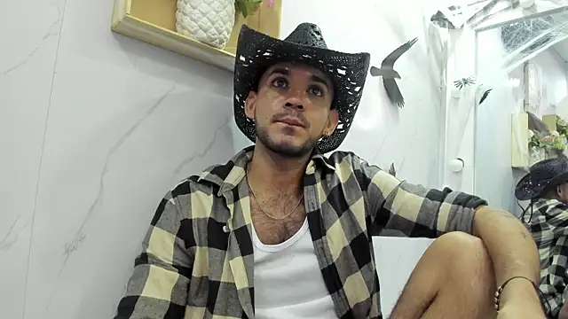 Snapshot of EthanGrey chatting on October 22, 2025, 11:32 am EthanGrey online show from October 22, 2025, 11:32 am