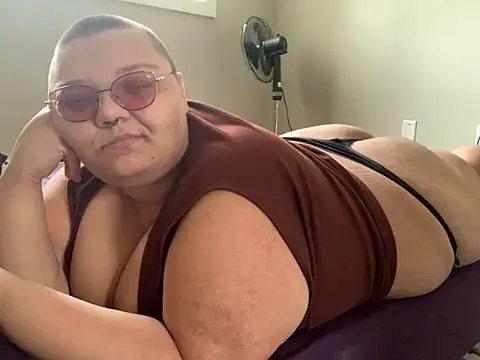 taydeebear online show from October 22, 2025, 5:13 pm