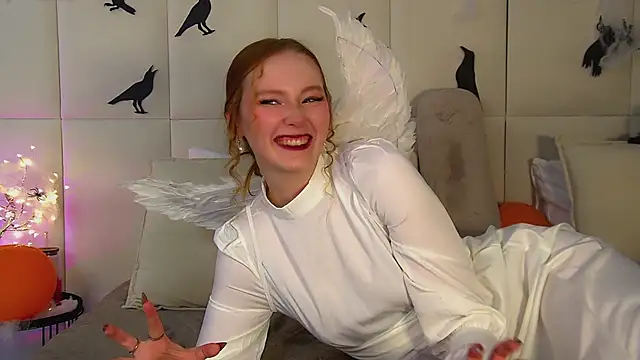 AgataFoxley online show from October 25, 2025, 6:43 am