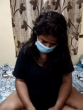 HAANNIAA online show from November 5, 2025, 7:47 pm