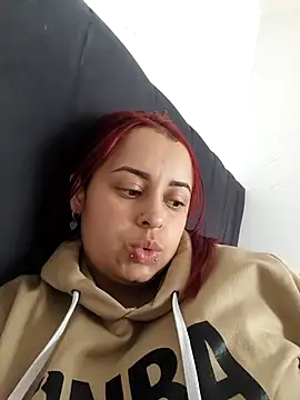 Snapshot of SkarlettArslan- chatting on September 19, 2025, 1:34 pm SkarlettArslan- online show from September 19, 2025, 1:34 pm