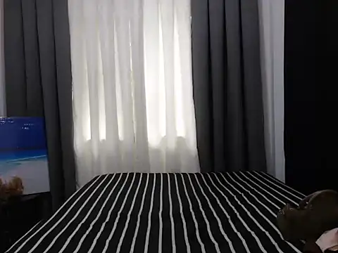 Snapshot of sexy_Bella09 chatting on October 27, 2025, 3:10 am sexy Bella09 online show from October 27, 2025, 3:10 am