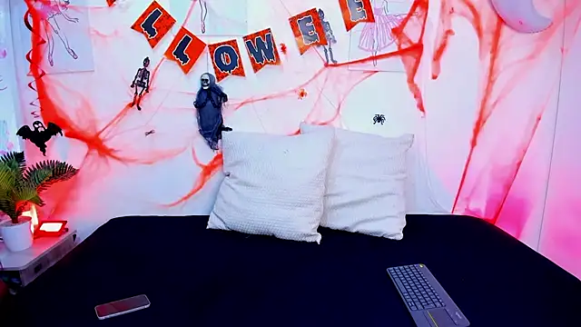 Hill Brownie online show from October 25, 2025, 11:51 am