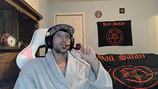 Snapshot of Ardokks chatting on November 11, 2025, 3:39 am Ardokks online show from November 11, 2025, 3:39 am