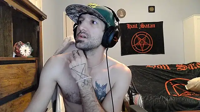 Snapshot of Ardokks chatting on November 13, 2025, 4:00 am Ardokks online show from November 13, 2025, 4:00 am