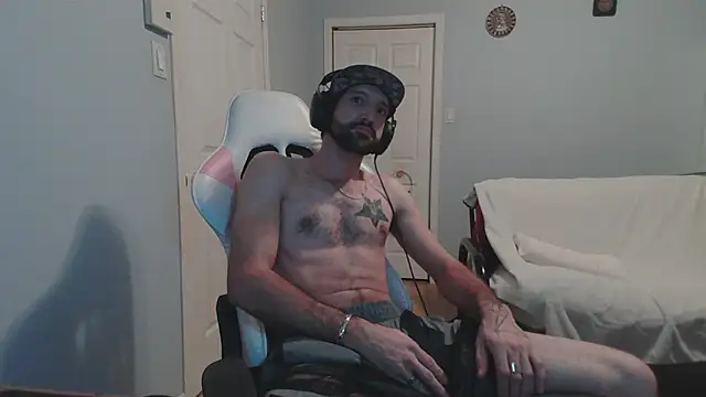 Snapshot of Ardokks chatting on December 2, 2025, 2:17 am Ardokks online show from December 2, 2025, 2:17 am