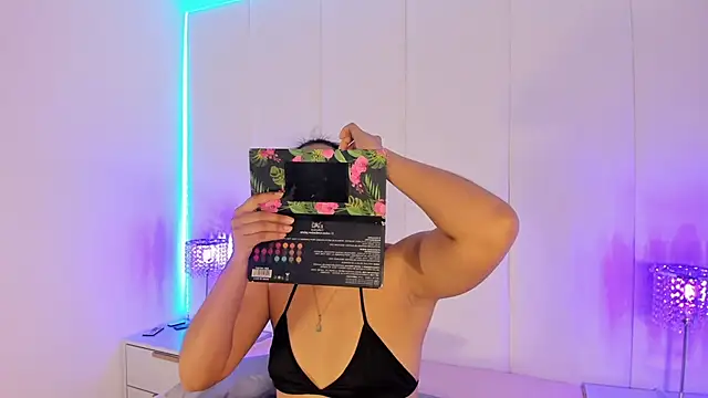 MarcelineTemptation online show from October 18, 2025, 12:06 pm
