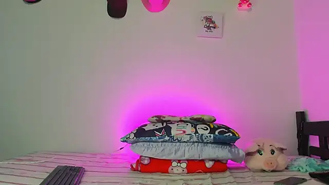 lustlunna online show from October 14, 2025, 2:12 am