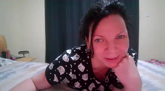 Snapshot of aussiepeaches chatting on March 2, 2025, 10:38 pm aussiepeaches online show from March 2, 2025, 10:38 pm