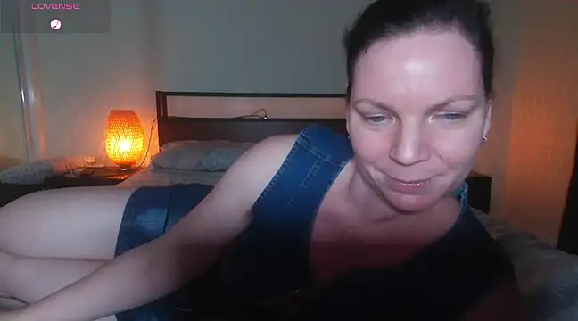 Snapshot of aussiepeaches chatting on March 10, 2025, 11:32 am aussiepeaches online show from March 10, 2025, 11:32 am