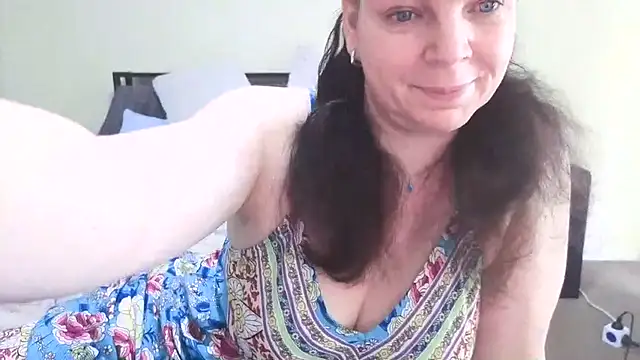 Snapshot of aussiepeaches chatting on September 23, 2025, 1:52 am aussiepeaches online show from September 23, 2025, 1:52 am