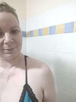 Snapshot of aussiepeaches chatting on September 23, 2025, 1:58 pm aussiepeaches online show from September 23, 2025, 1:58 pm