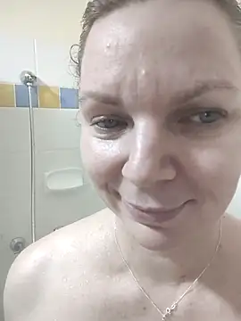 Snapshot of aussiepeaches chatting on September 24, 2025, 2:09 pm aussiepeaches online show from September 24, 2025, 2:09 pm