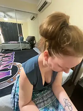 Snapshot of aussiepeaches chatting on November 11, 2025, 1:49 am aussiepeaches online show from November 11, 2025, 1:49 am