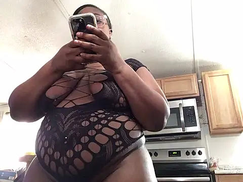 Snapshot of Milkcoco chatting on November 14, 2025, 5:44 pm Milkcoco online show from November 14, 2025, 5:44 pm