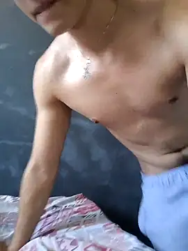 Snapshot of TeddyBear_07 chatting on September 24, 2025, 12:52 pm TeddyBear 07 online show from September 24, 2025, 12:52 pm