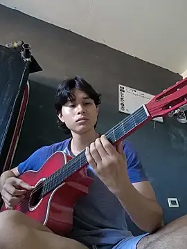 Snapshot of TeddyBear_07 chatting on October 26, 2025, 3:51 pm TeddyBear 07 online show from October 26, 2025, 3:51 pm