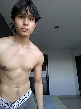 Snapshot of TeddyBear_07 chatting on October 28, 2025, 12:41 pm TeddyBear 07 online show from October 28, 2025, 12:41 pm