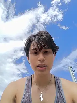 Snapshot of TeddyBear_07 chatting on November 2, 2025, 2:08 pm TeddyBear 07 online show from November 2, 2025, 2:08 pm