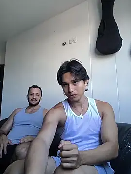 Snapshot of TeddyBear_07 chatting on November 17, 2025, 1:39 pm TeddyBear 07 online show from November 17, 2025, 1:39 pm