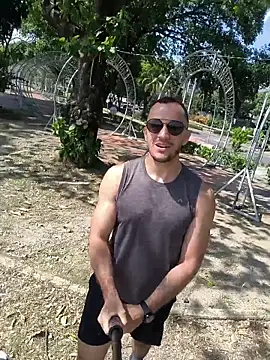 Snapshot of TeddyBear_07 chatting on November 22, 2025, 3:11 pm TeddyBear 07 online show from November 22, 2025, 3:11 pm