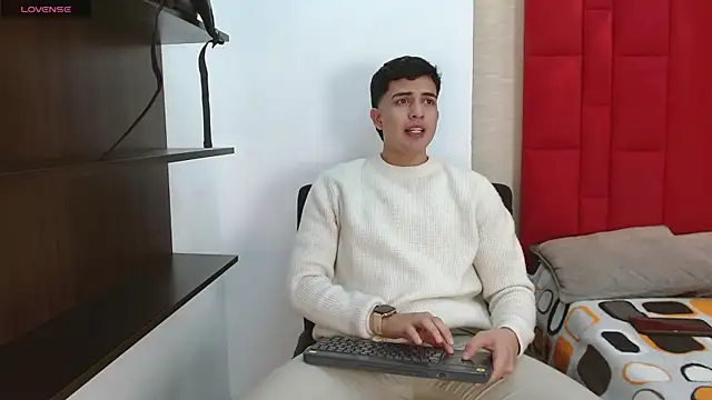 Cady Hot online show from November 6, 2025, 7:48 pm