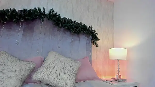 Snapshot of salma_lutz chatting on November 30, 2025, 12:53 pm salma lutz online show from November 30, 2025, 12:53 pm