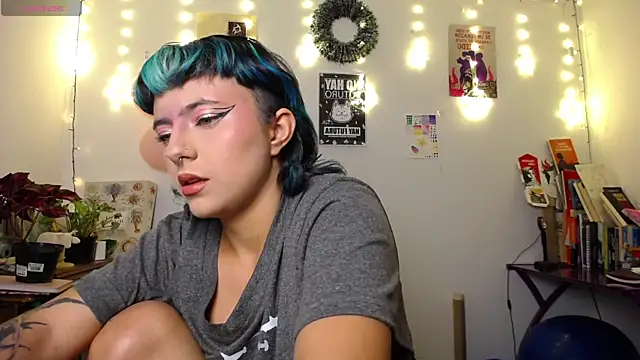 AlmaNanax online show from December 21, 2025, 2:08 am