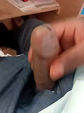 Snapshot of blackdick44 chatting on September 10, 2025, 7:08 am blackdick44 online show from September 10, 2025, 7:08 am