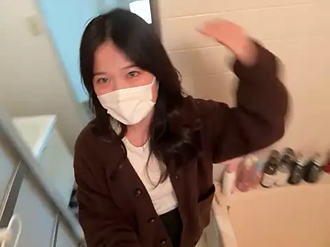 hikiwarinatto xoxo online show from November 3, 2025, 5:42 am