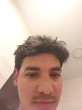 Elcurvo69 online show from November 28, 2025, 10:45 pm