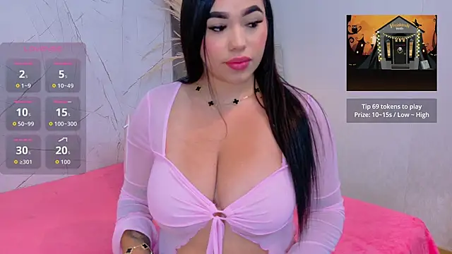 SofiaWildee online show from October 27, 2025, 9:30 pm