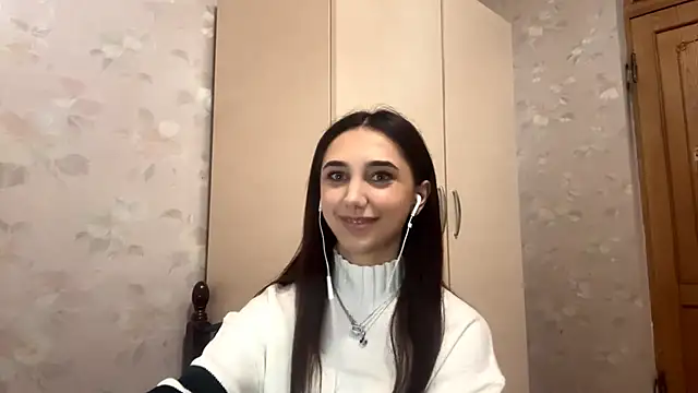 Snapshot of LinaMour chatting on October 11, 2025, 10:30 pm LinaMour online show from October 11, 2025, 10:30 pm