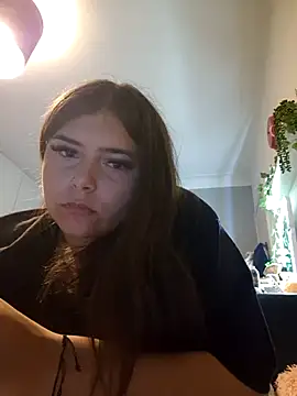 KatieLace online show from September 24, 2025, 10:02 pm