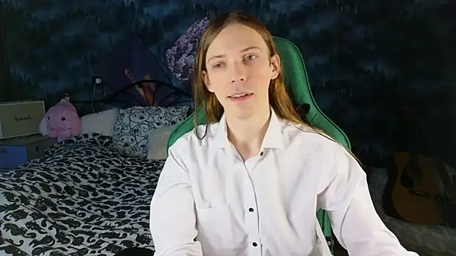 Snapshot of artass2 chatting on November 8, 2025, 6:40 pm artass2 online show from November 8, 2025, 6:40 pm