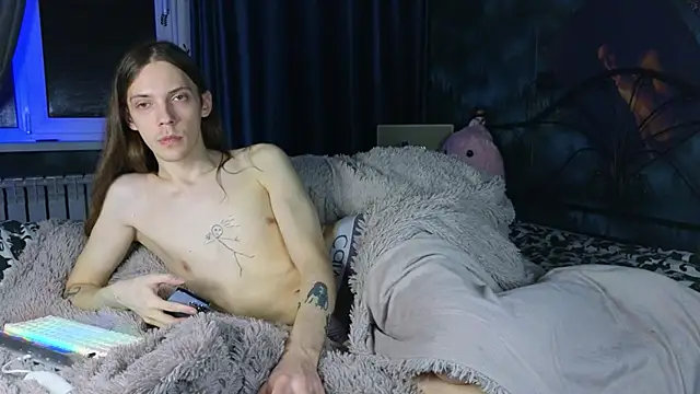 Snapshot of artass2 chatting on December 3, 2025, 4:05 pm artass2 online show from December 3, 2025, 4:05 pm