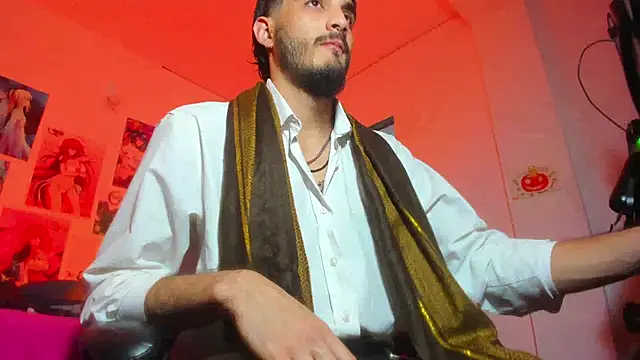 LovexJuxn  online show from December 16, 2025, 9:31 pm